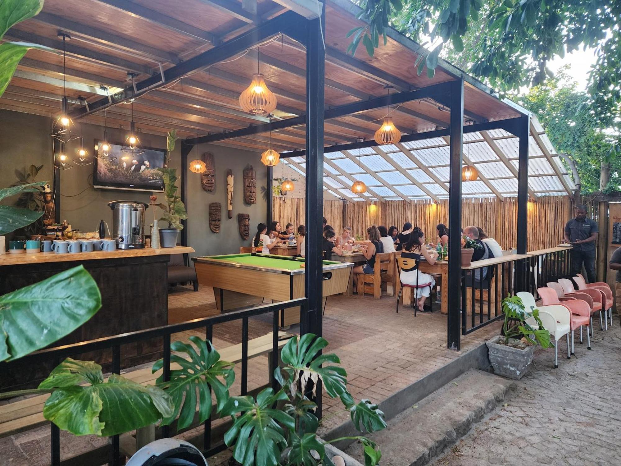 Uthando Backpackers Lodge Oudtshoorn Esterno foto
