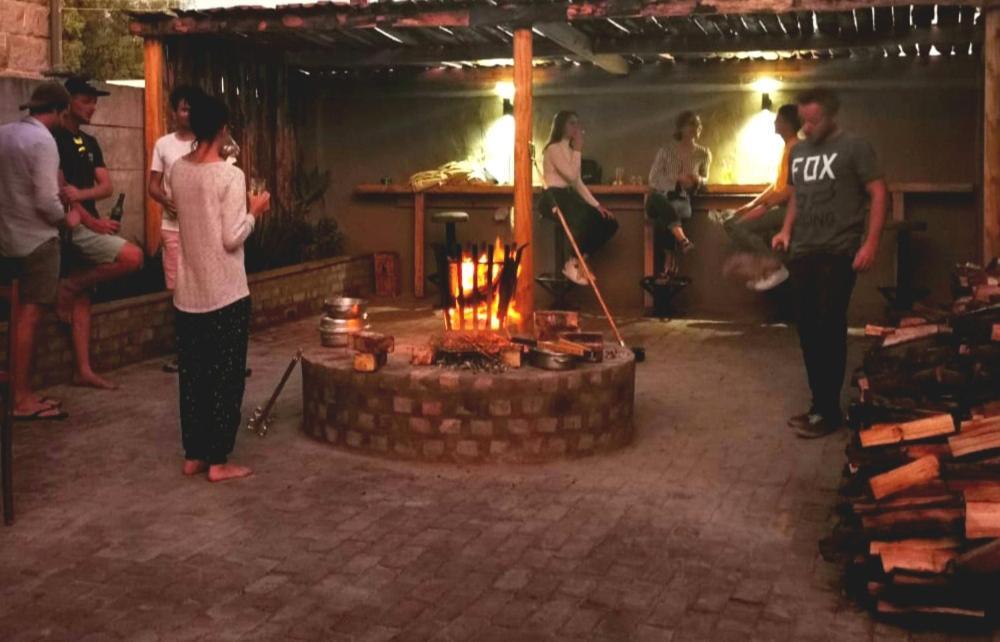 Uthando Backpackers Lodge Oudtshoorn Esterno foto